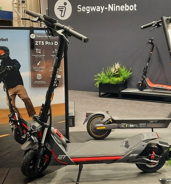 Der neue Ninebot ZT3 E Scooter