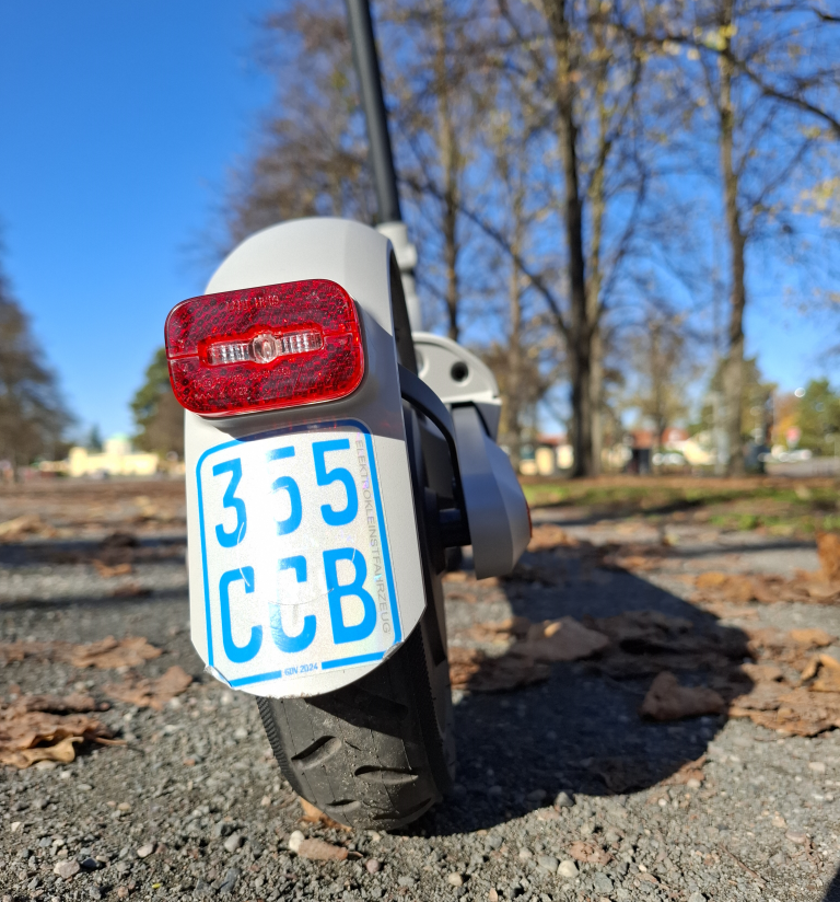 Welche neuen Regeln gelten für e Scooter in 2025? - emobility-Insider.de
