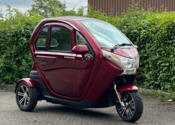 Elektro Kabinenroller & Mopedautos bis 25 km/h – Bei Senioren und Jugendlichen im Trend