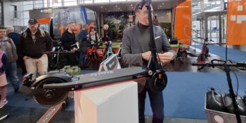 Moovi E Scooter auf der ABF Messe in Hannover