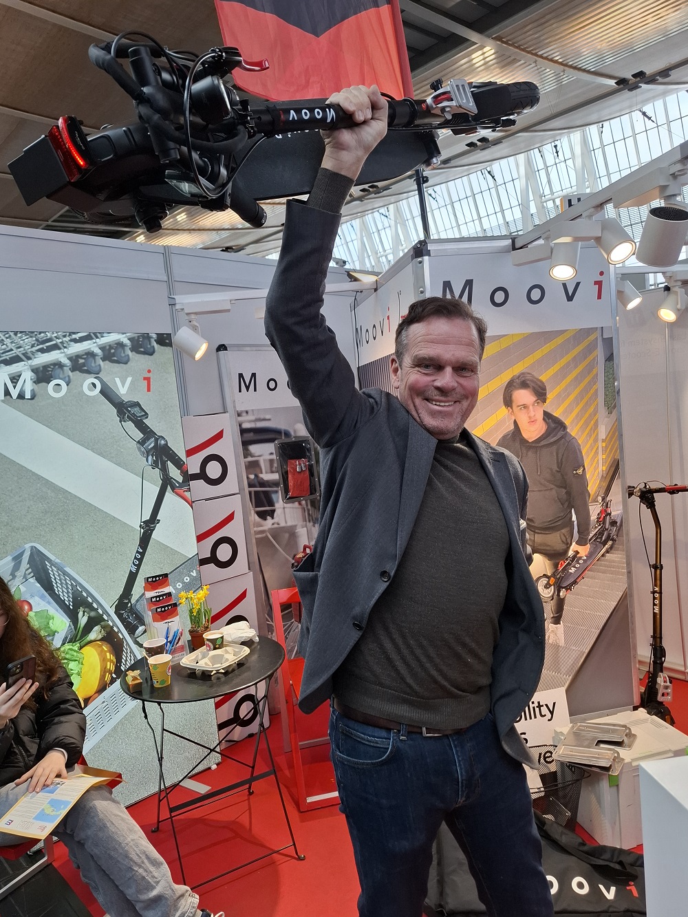 moovi e scooter auf der messe