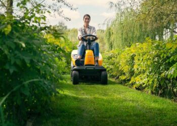 elektro aufsitz rasentraktor akku