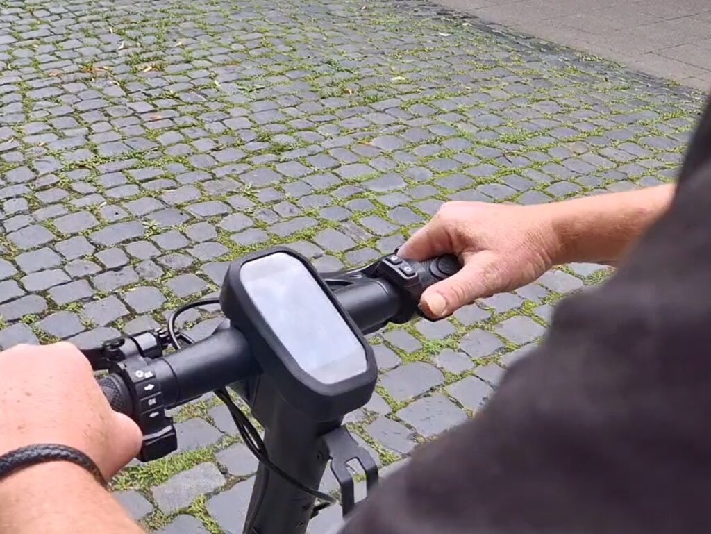VMAX VX2 Hub & Gear Federungstest auf Kopfstein