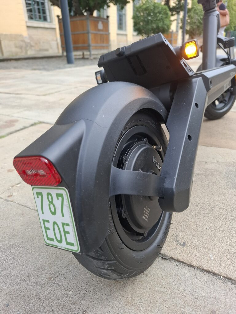 VMAX-VX2-Hub-und-Gear Blinker hinten