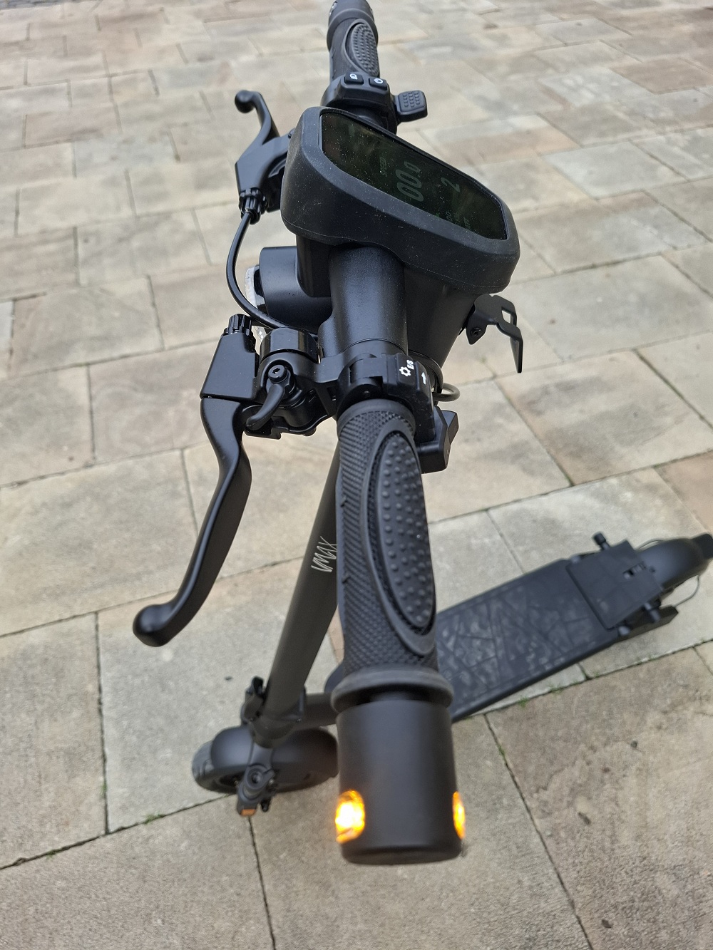 VMAX-VX2-Hub-und-Gear Blinker vorne
