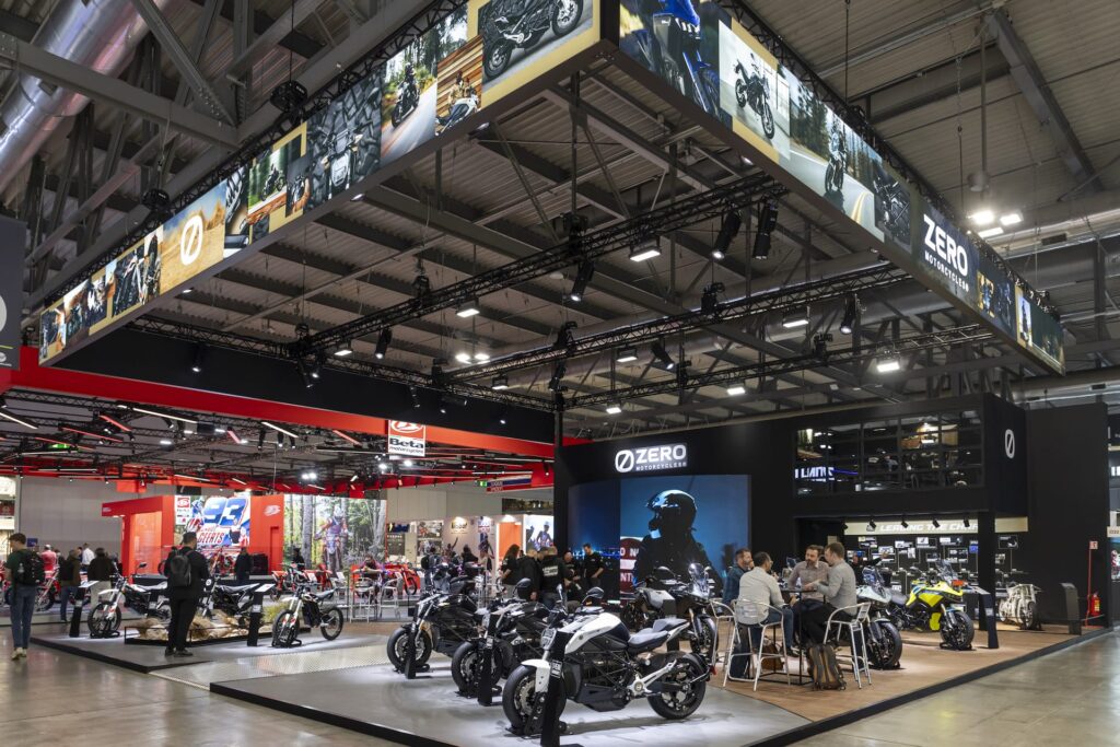 Zero Motorcycles nutzte die diesjährige Motorradmesse in Mailand, um den Zero LS1 zu präsentieren – einen kompakten, effizienten Elektroroller, der speziell für den Stadtverkehr entwickelt wurde.