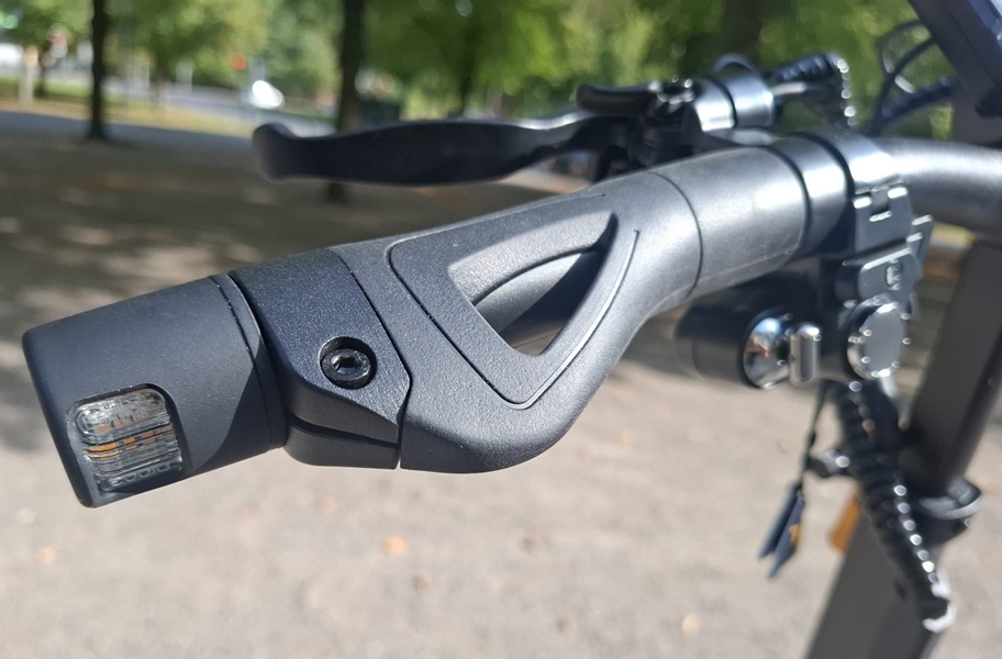 Ausom-L1-ABE-mit-Blinker